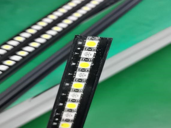 燈飾照明電子灌封膠應(yīng)用案例